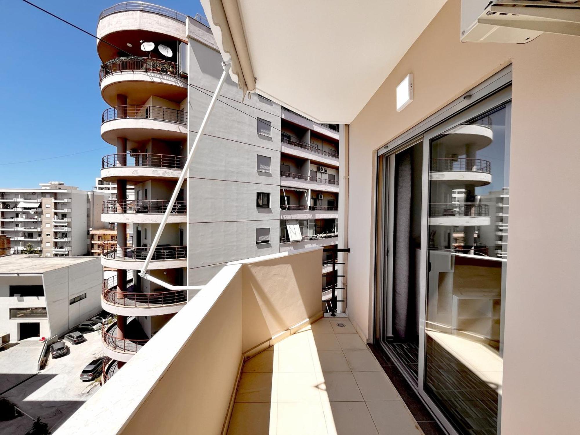 Kam Apartments In The City Center Vlorë Екстериор снимка