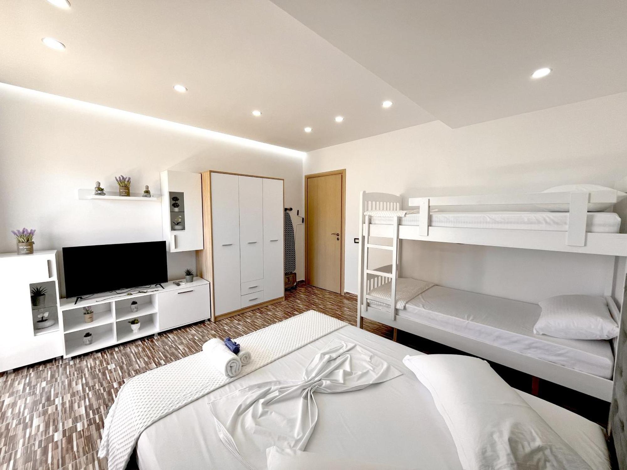 Kam Apartments In The City Center Vlorë Екстериор снимка